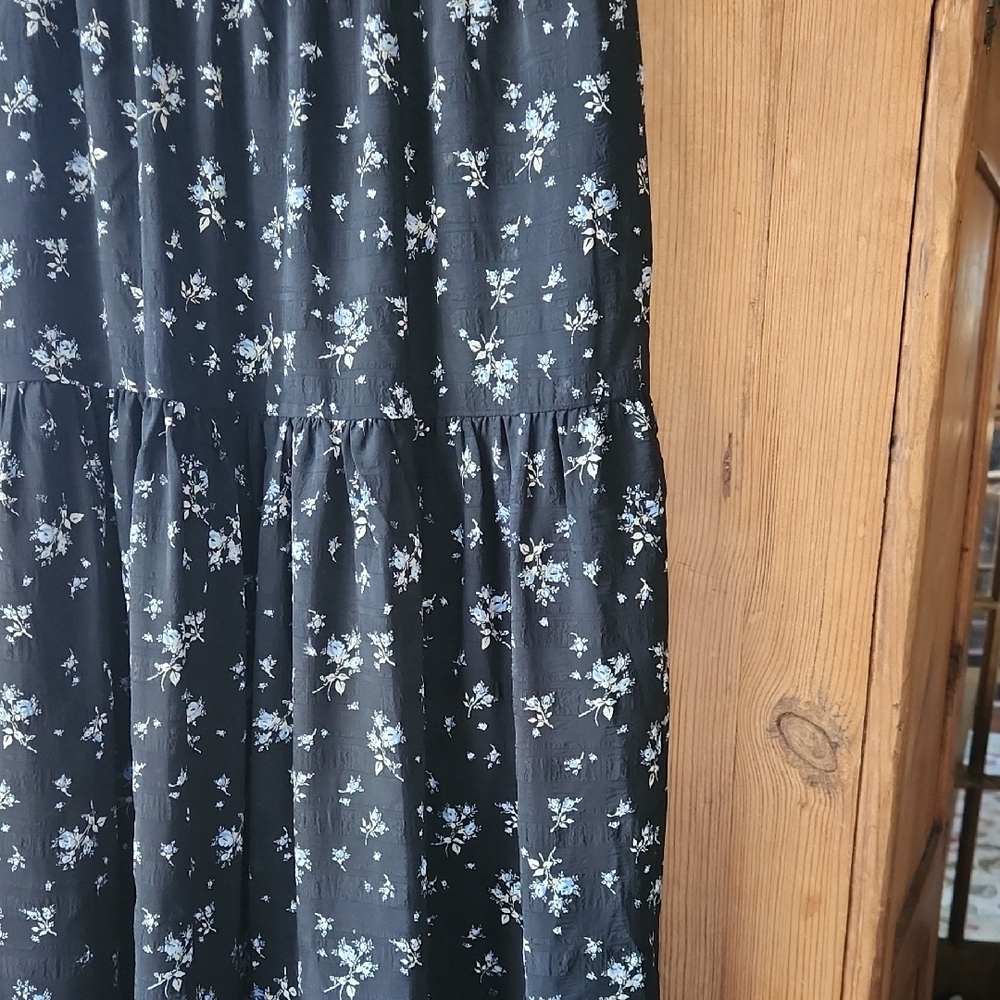 Cottage Style Black Floral Tiered Maxi Skirt - Picture 4 of 6